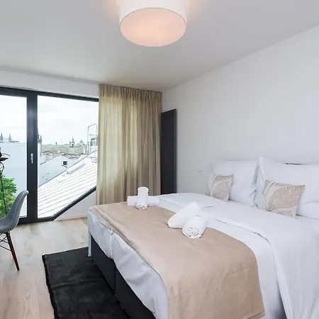 Empirent Beautiful Duplex
