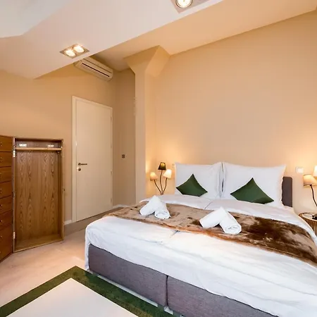 Empirent Beautiful Duplex *