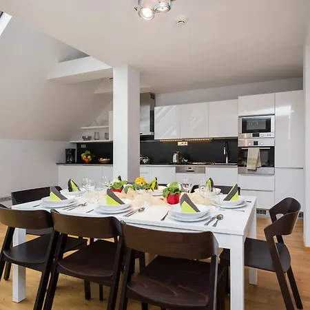 Lägenhet Empirent Beautiful Duplex Prag