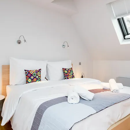 Empirent Beautiful Duplex Lägenhet