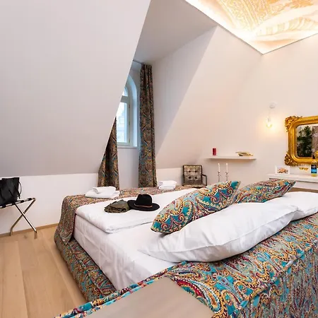 Empirent Beautiful Duplex Lägenhet Prag