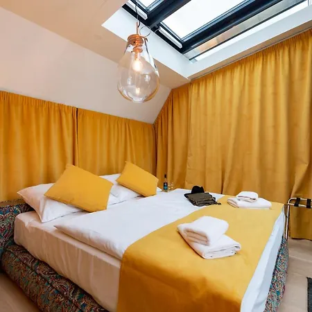 Empirent Beautiful Duplex Prag