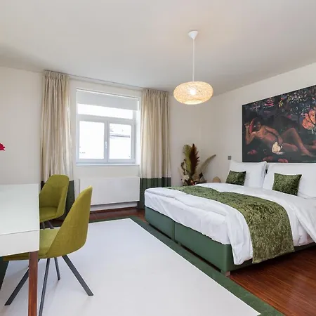 Empirent Beautiful Duplex Prag